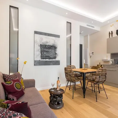 Cosy Cocoon Place Du Pin Apartment *